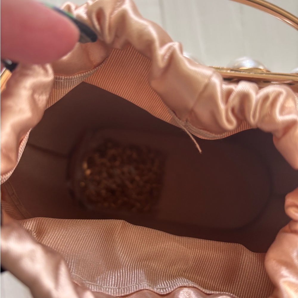 Statement handbag! - Picture 3 of 8